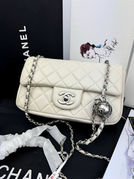 Модель в стилі Chanel Beige Silver 20 см P10024 фото