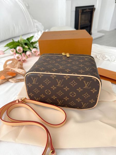 Модель в стилі  Louis Vuitton Nice 24см  P1063 фото