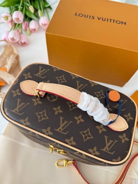 Модель в стилі  Louis Vuitton Nice 24см  P1063 фото
