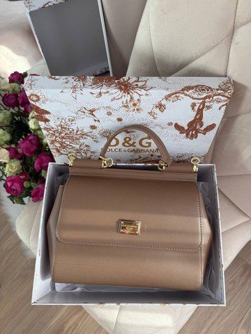 Модель в стилі Dolce&Gabbana Beige 25 см 113-2 фото
