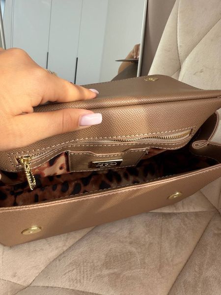 Модель в стилі Dolce&Gabbana Beige 25 см 113-2 фото