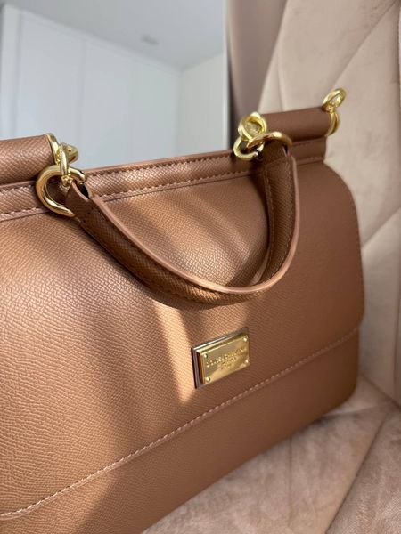 Модель в стилі Dolce&Gabbana Beige 25 см 113-2 фото