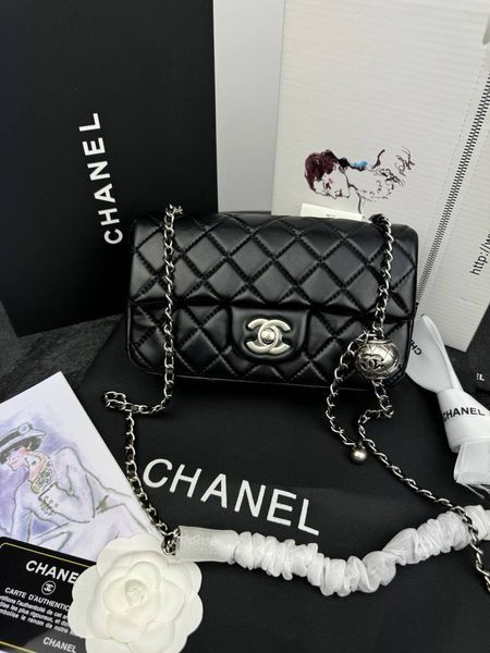 Модель в стилі Chanel Black Silver 20 см P10023 фото