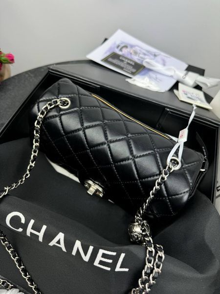 Модель в стилі Chanel Black Silver 20 см P10023 фото