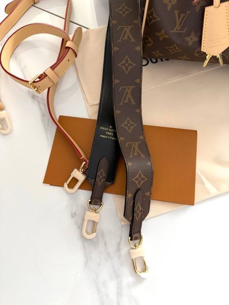 Модель в стилі Louis Vuitton Speedy Bandouliere 25 P1086 фото