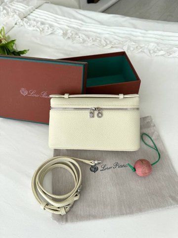 Сумка в стилі Loro Piana Milk Silver 20 см 	P21003 фото