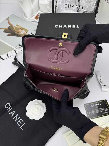 Модель в стилі Chanel Black Gold (з косметичкою) P10097 фото