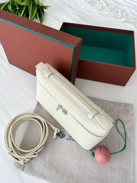 Сумка в стилі Loro Piana Milk Silver 20 см 	P21003 фото