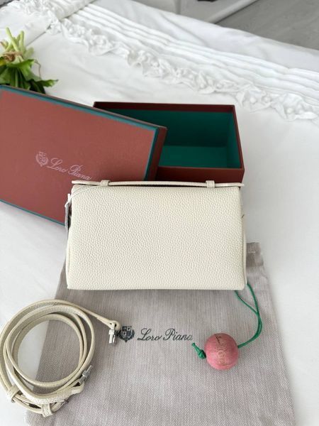 Сумка в стилі Loro Piana Milk Silver 20 см 	P21003 фото