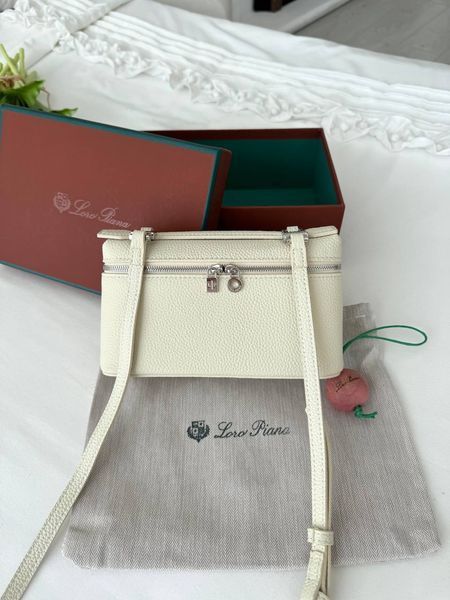 Сумка в стилі Loro Piana Milk Silver 20 см 	P21003 фото