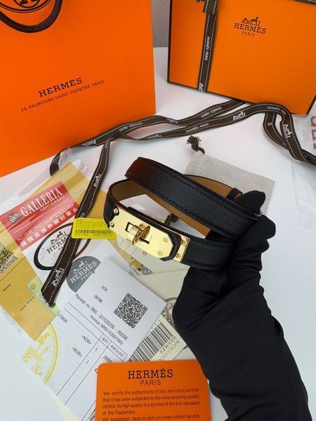 Модель в стилі Hermes Black R0021 фото