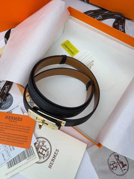 Модель в стилі Hermes Black R0021 фото