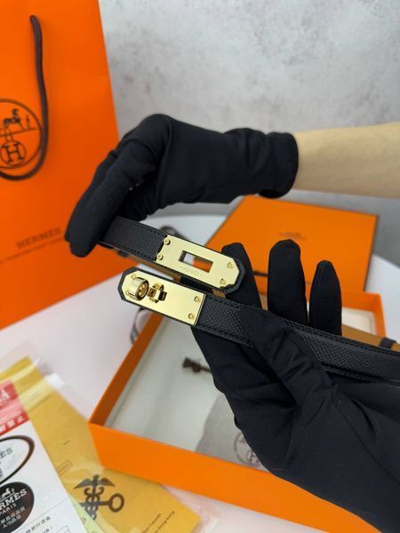 Модель в стилі Hermes Black R0021 фото