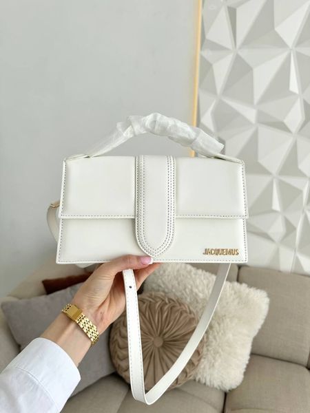 Модель в стилі Jacquemus White 25см P12003 фото