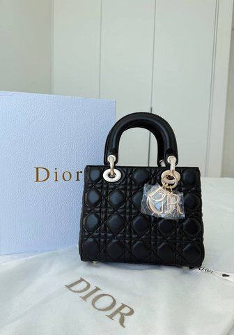 Модель в стилі Dior Lady Black Gold 20см 138-1 фото