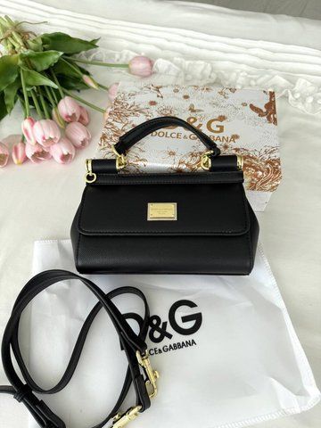 Модель в стилі Dolce & Gabbana Black 20см P19010 фото