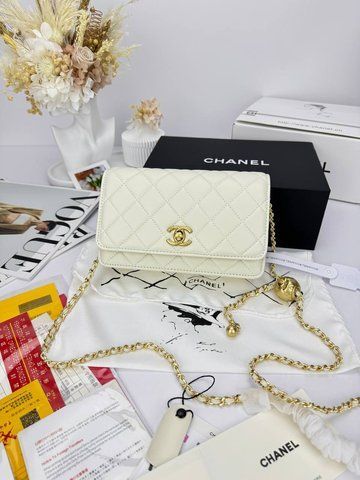 Модель в стилі Chanel Milk Gold P10112 фото