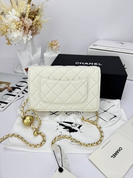 Модель в стилі Chanel Milk Gold P10112 фото