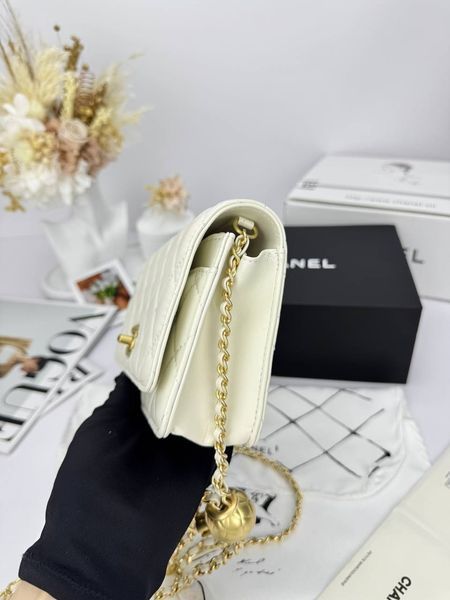 Модель в стилі Chanel Milk Gold P10112 фото