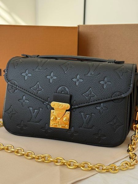 Модель в стилі Louis Vuitton Pochette Metis East West Black 20см 142-1 фото