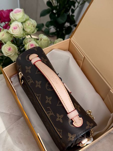Модель в стилі Louis Vuitton Metis Brown 20 см 119-1 фото