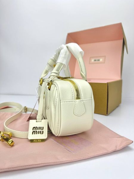 Сумка в стилі Miu Miu Milk P17043 фото