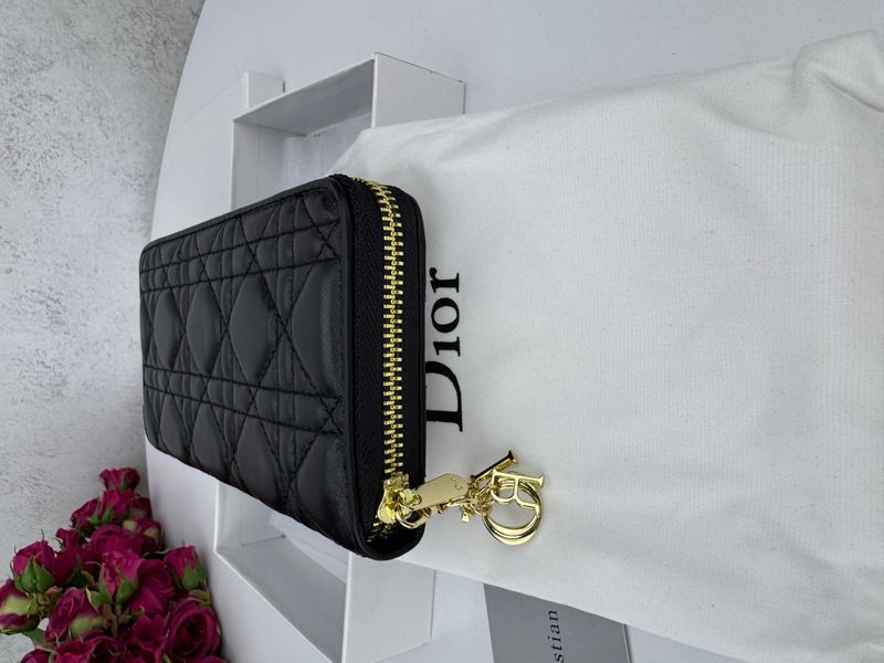 Модель в стилі Dior Black Gold W0049 фото
