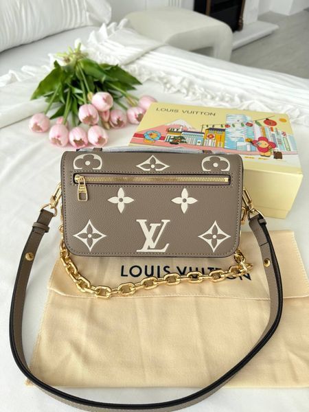 Сумка в стилі Louis Vuitton Pochette Metis East West Beige P1043 фото