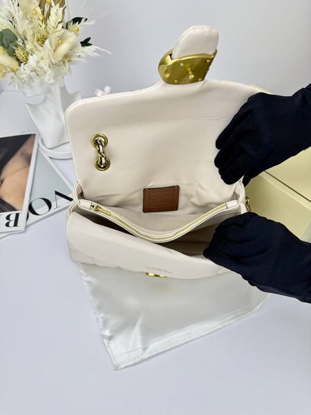 Сумка в стилі Coach Milk P9050 фото