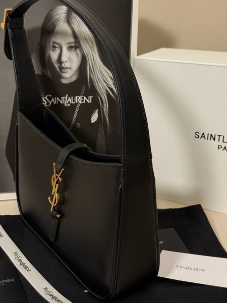 Сумка в стилі Yves Saint Laurent Hobo  Black/Gold 25 см 127-1 фото