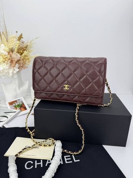 Модель в стилі Chanel Burgundy Gold P10111 фото