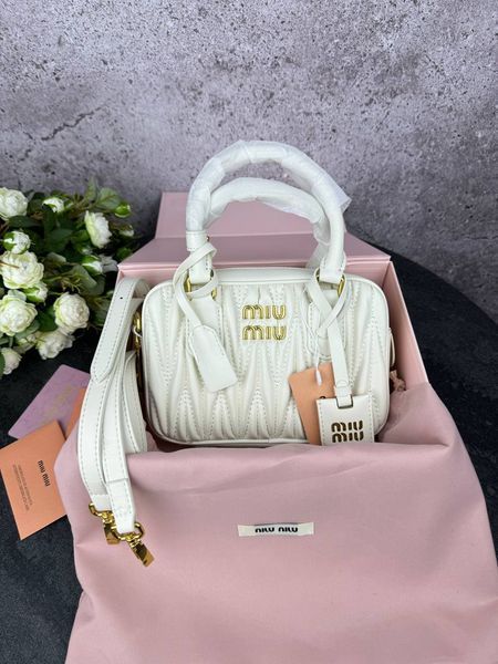 Сумка в стилі Miu Miu Milk P17003 фото