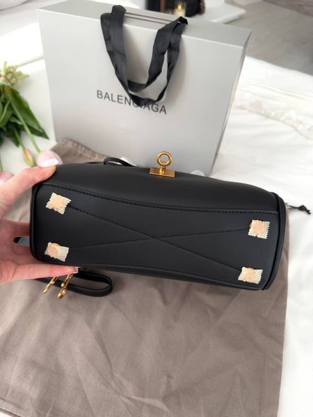 Модель в стилі  Balenciaga bel air Black Gold 24см  P18020 фото