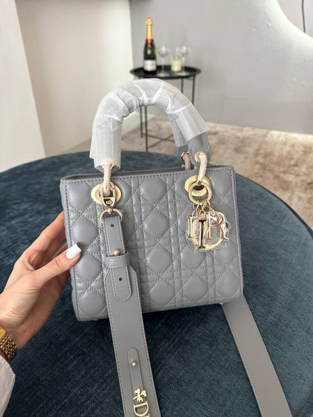 Модель в стилі  Dior Lady Grey Gold 20 см P6069 фото