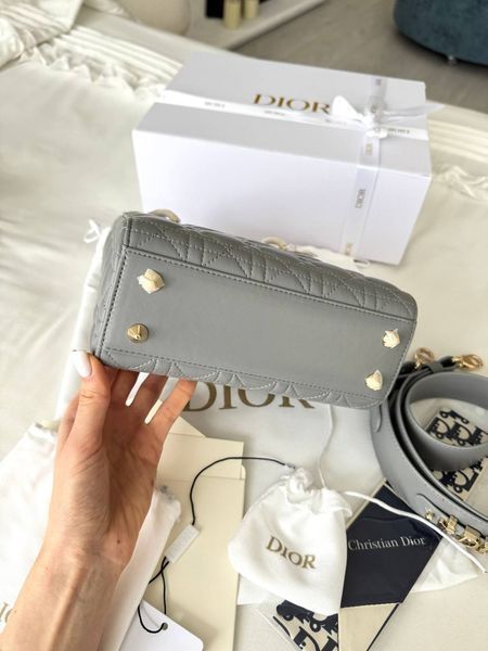 Модель в стилі  Dior Lady Grey Gold 20 см P6069 фото