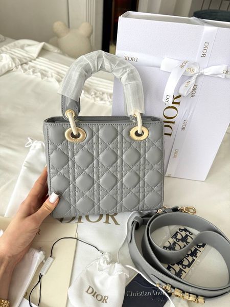 Модель в стилі  Dior Lady Grey Gold 20 см P6069 фото