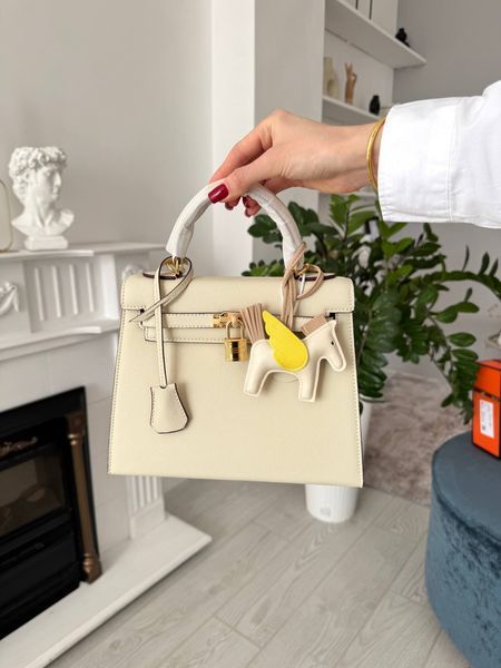 Сумка в стилі Hermes Kelly 25 Milk Gold P15025 фото