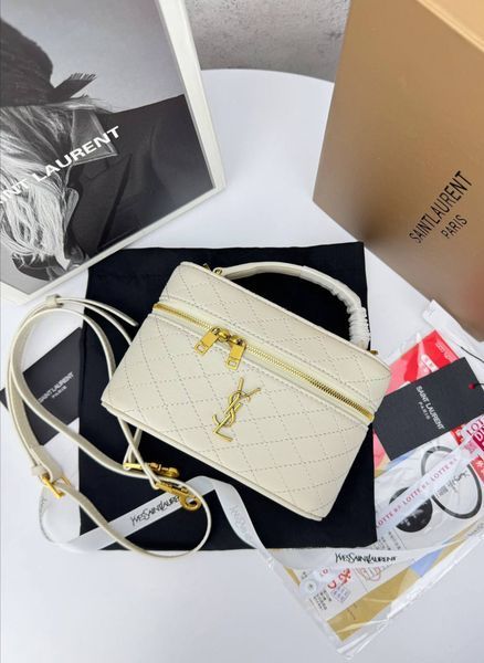 Модель в стилі Yves Saint Laurent Gaby vanity Milk/Gold 19см р5040 фото