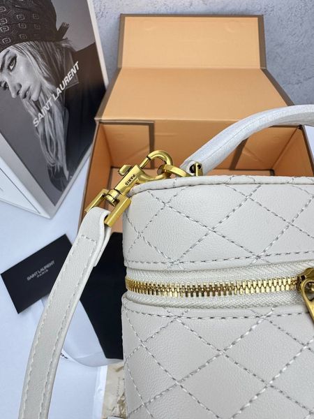 Модель в стилі Yves Saint Laurent Gaby vanity Milk/Gold 19см р5040 фото