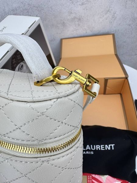 Модель в стилі Yves Saint Laurent Gaby vanity Milk/Gold 19см р5040 фото