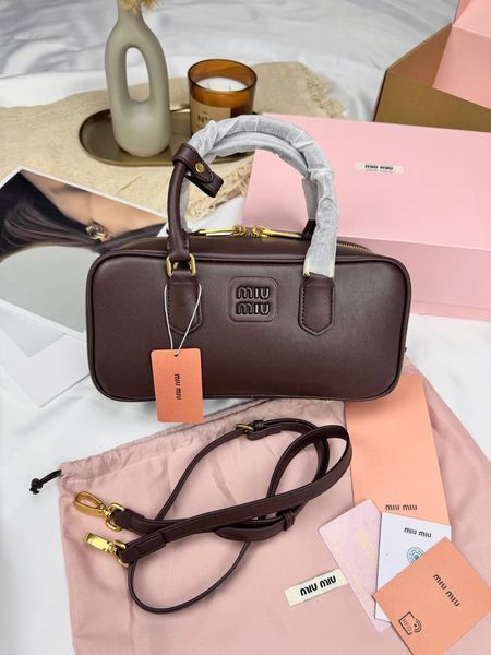 Сумка в стилі Miu Miu  Chocolate  P17038 фото