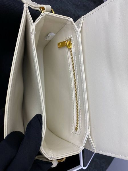 Сумка в стилі Celine Milk P13002 фото