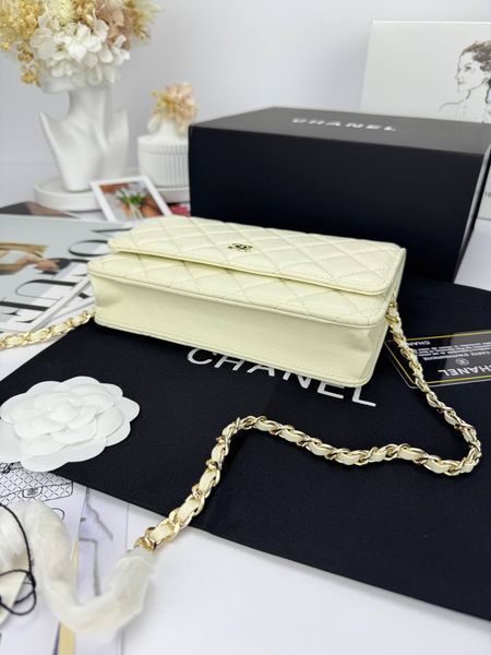 Модель в стилі Chanel Milk Gold Texture P10124 фото