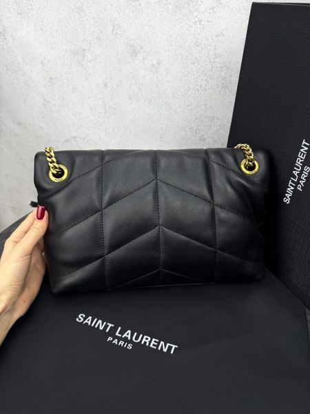 Модель в стилі Yves Saint Laurent Puffer Black Gold 28 см 	P5063 фото
