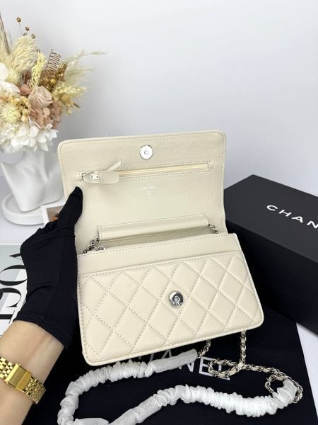 Модель в стилі Chanel Milk Silver P10131 фото