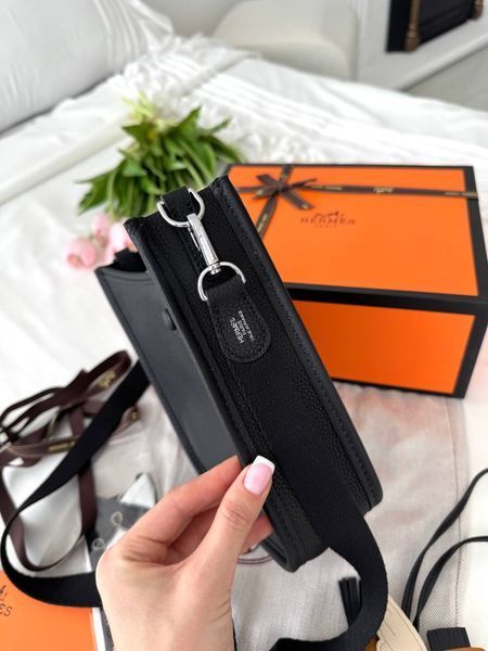 Сумка в стилі Hermes Evelyne Black P15032 фото