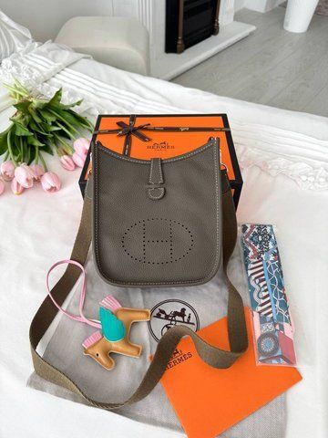Сумка в стилі Hermes Evelyne Gray P15031 фото
