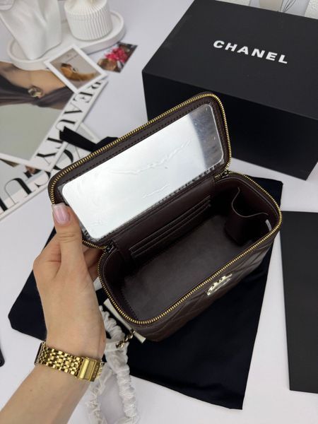 Модель в стилі Chanel Chocolate Gold (з дзеркалом) 17см P10060 фото