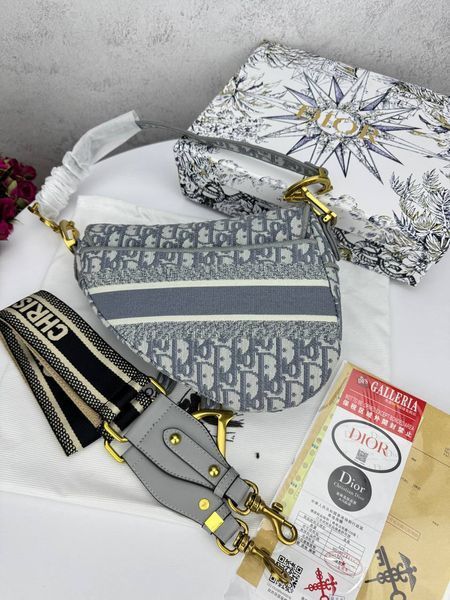 Сумка в стилі Dior Saddle Grey P6042 фото