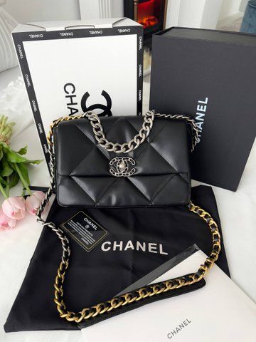 Модель в стилі Chanel Black Silver/Gold P10172 фото